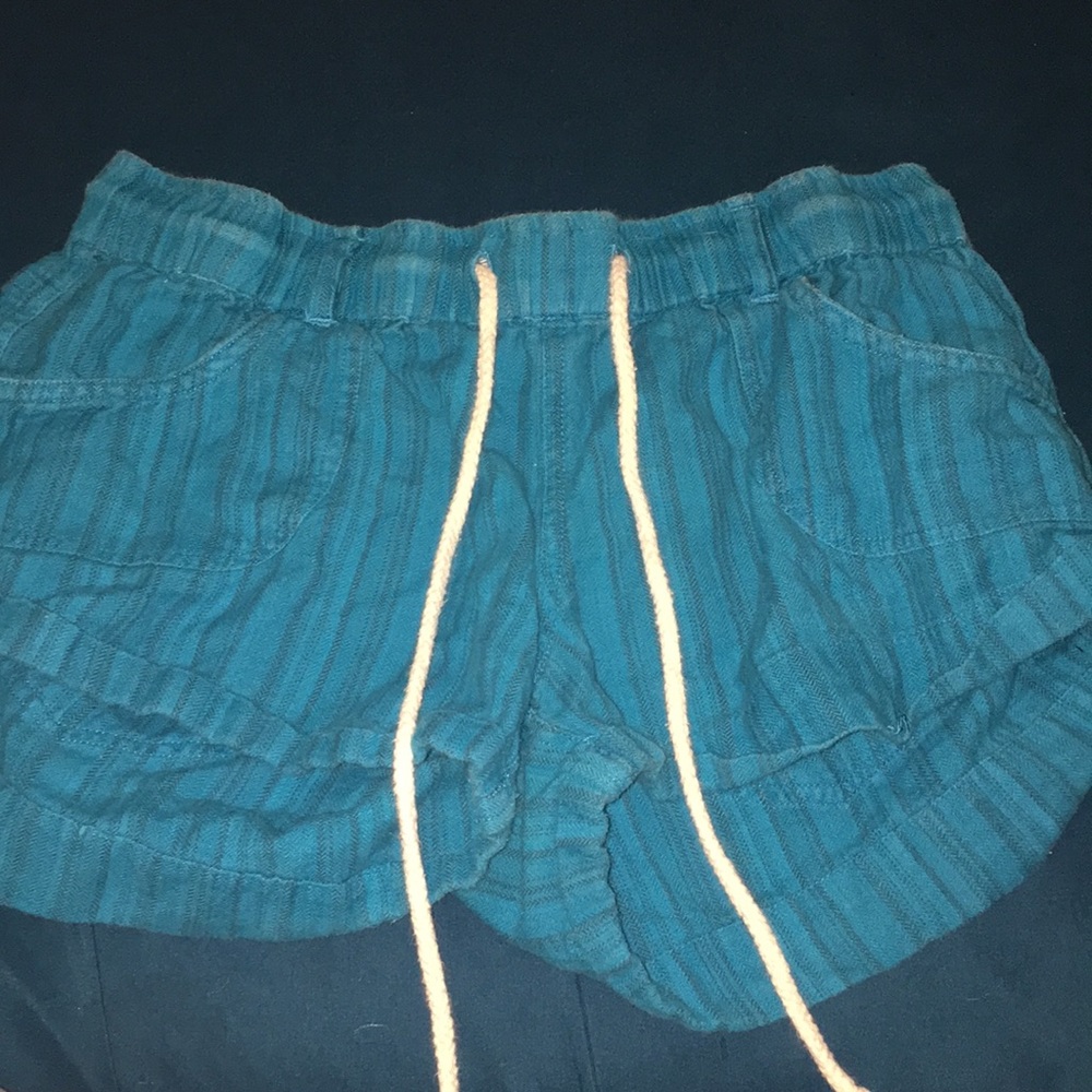 Small Roxy blue shorts